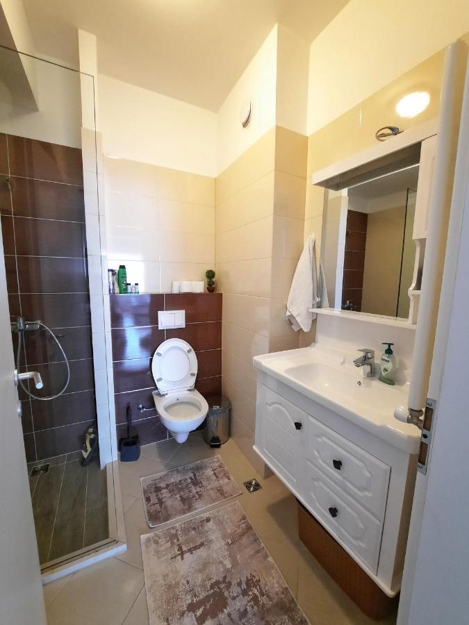 פרישטינה Luxury Sky View Apartment מראה חיצוני תמונה