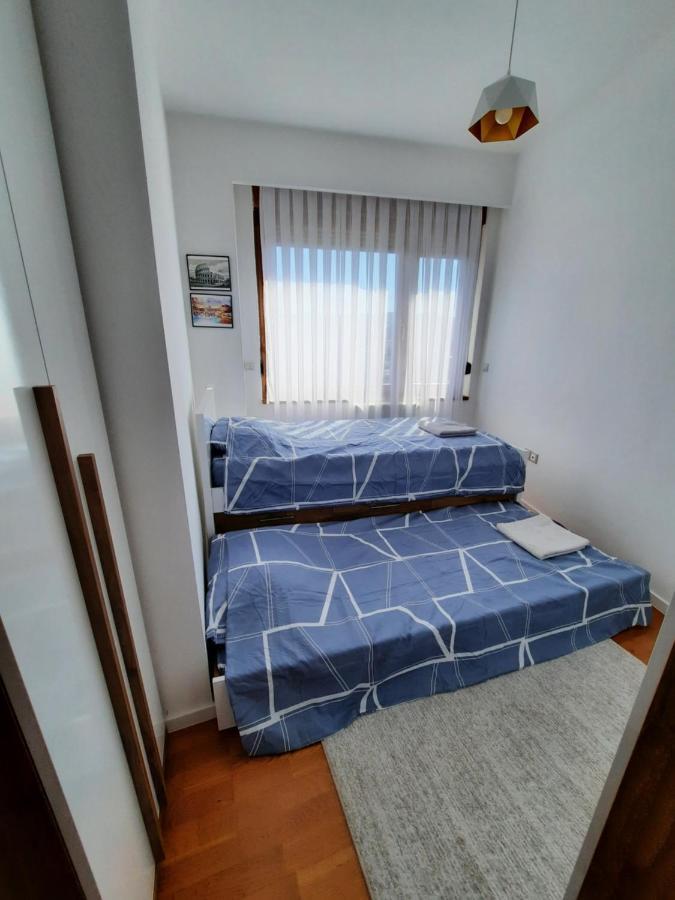 פרישטינה Luxury Sky View Apartment מראה חיצוני תמונה