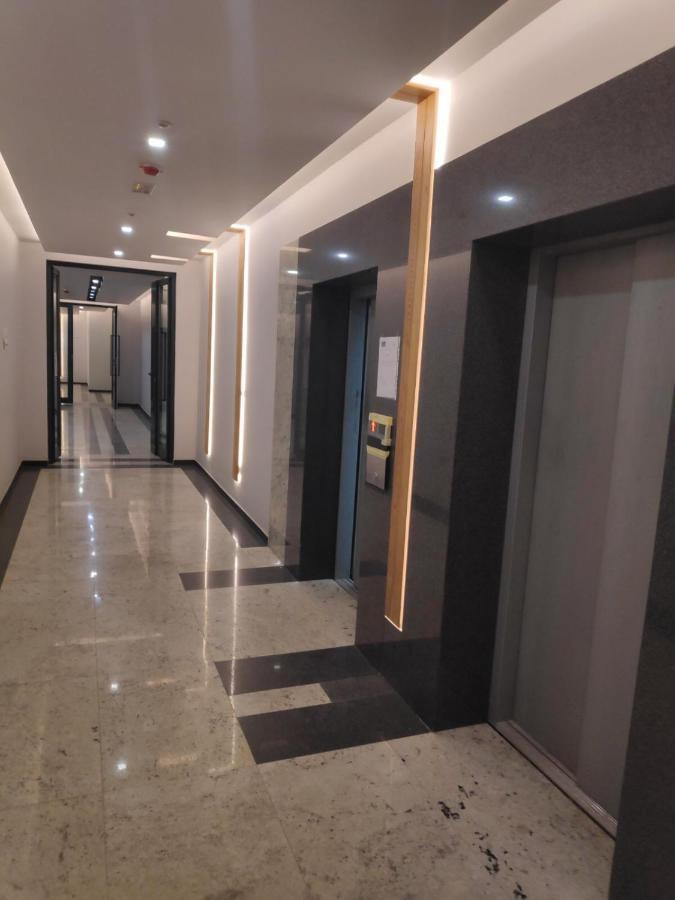 פרישטינה Luxury Sky View Apartment מראה חיצוני תמונה