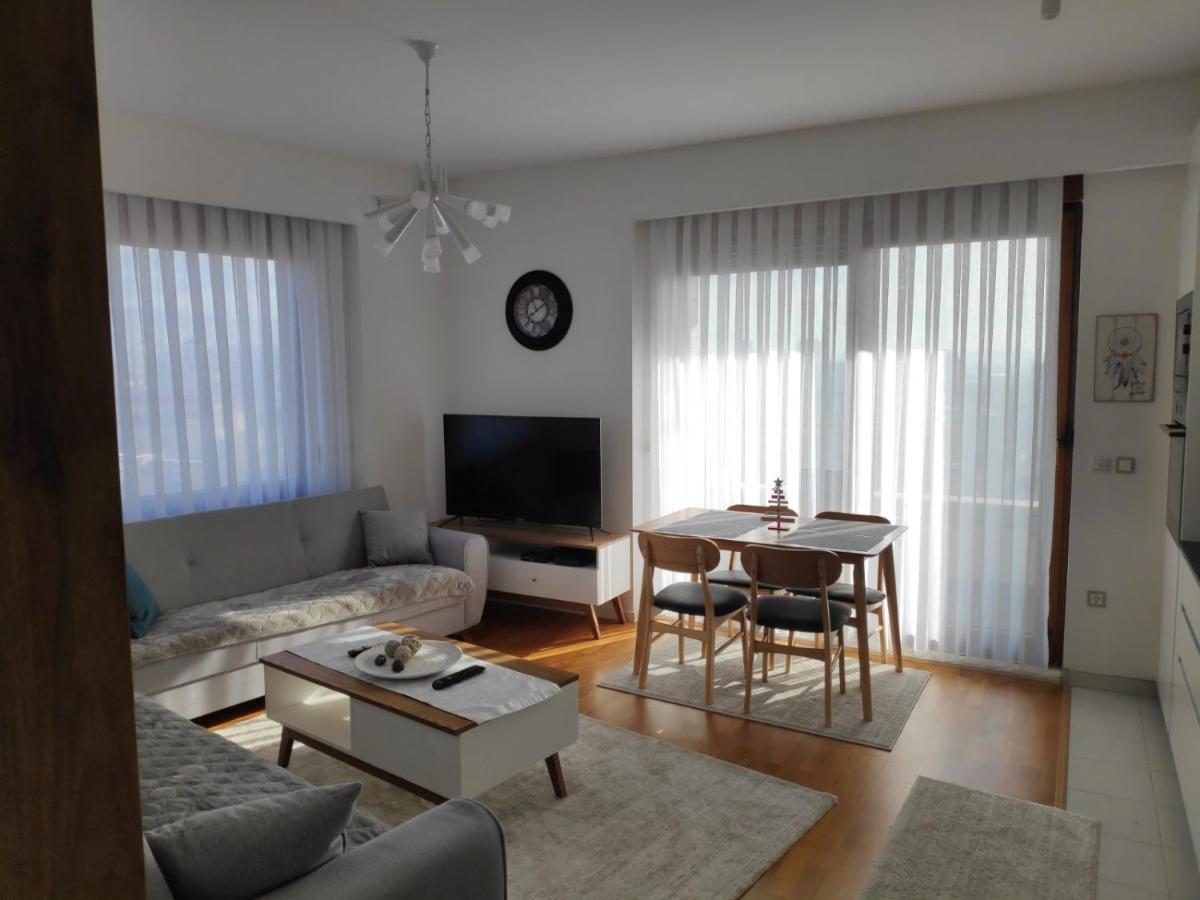 פרישטינה Luxury Sky View Apartment מראה חיצוני תמונה