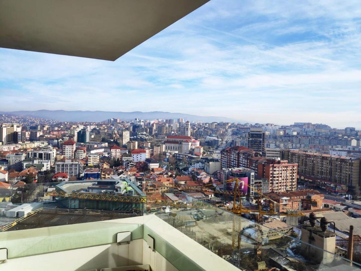 פרישטינה Luxury Sky View Apartment מראה חיצוני תמונה